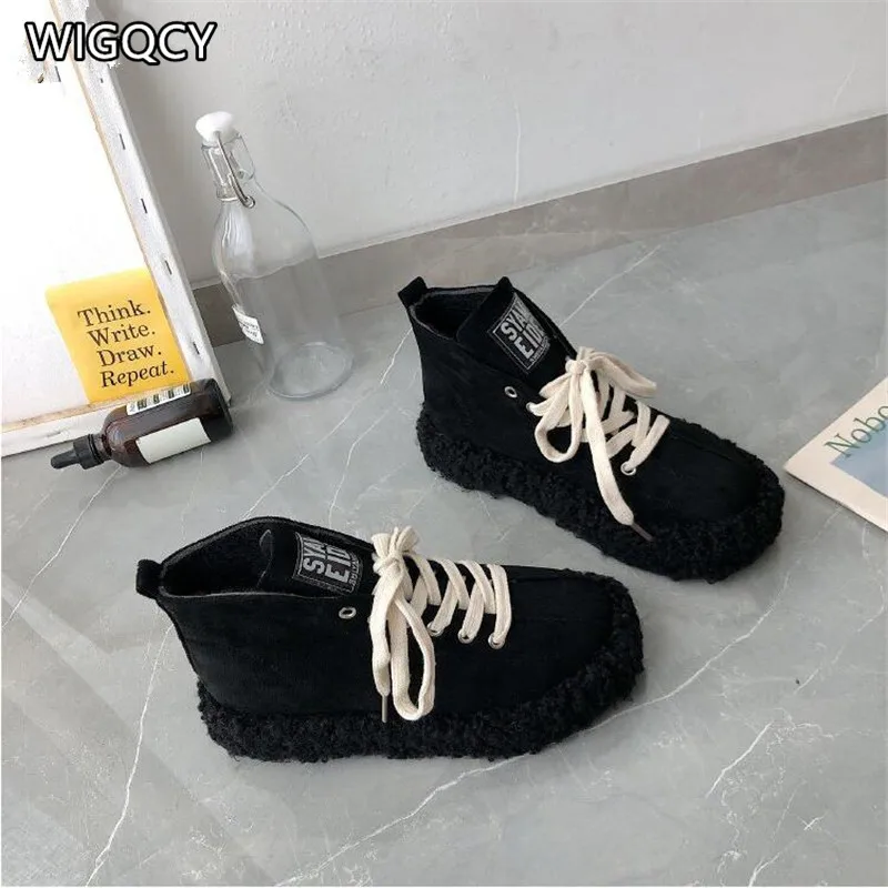 Женские замшевые кроссовки WIGQCY на толстой подошве с мехом шнуровке круглым