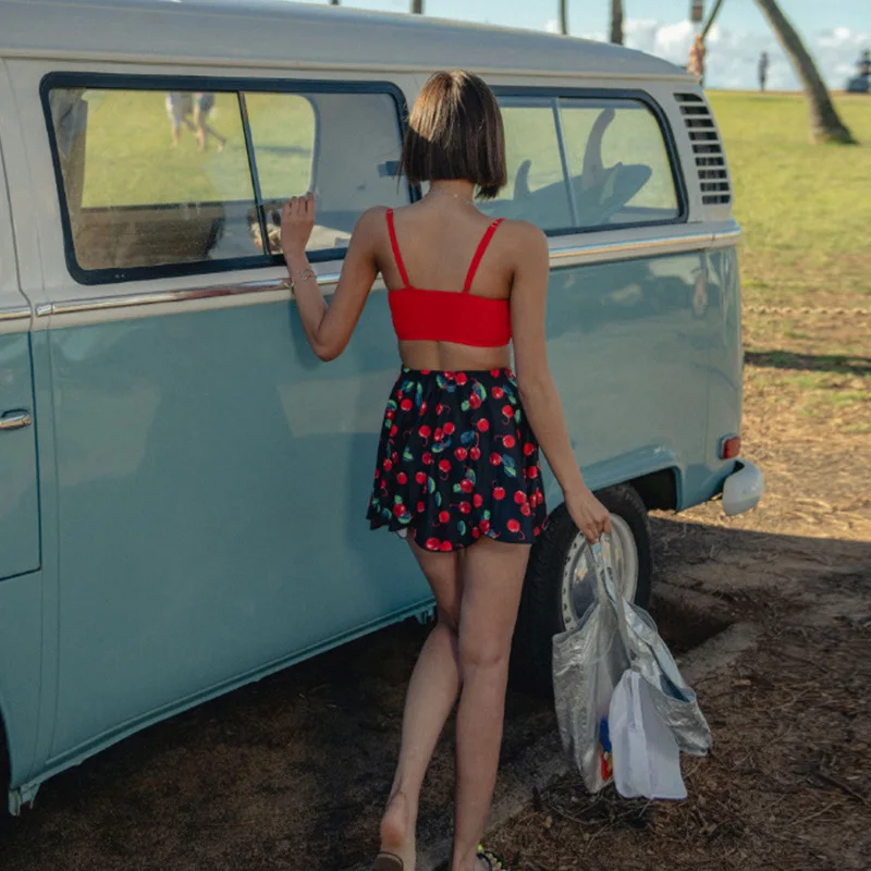 

The new three-piece swimsuit sling gathers split boxer cherry print skirt swimsuit slim bikini suit high waist bikini