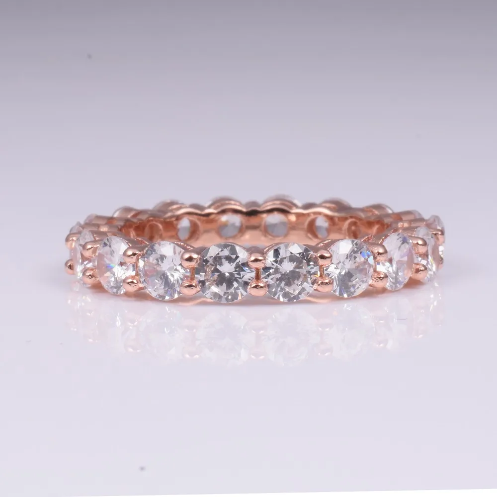 Роскошные обручальные кольца из серебра 925 пробы и золота с инкрустацией