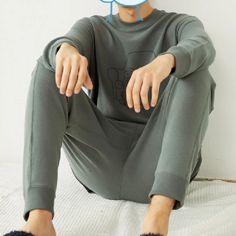 The new couple long-sleeved trousers pajama suit, comfortable and soft male long-sleeved home wear suit, round neck print.