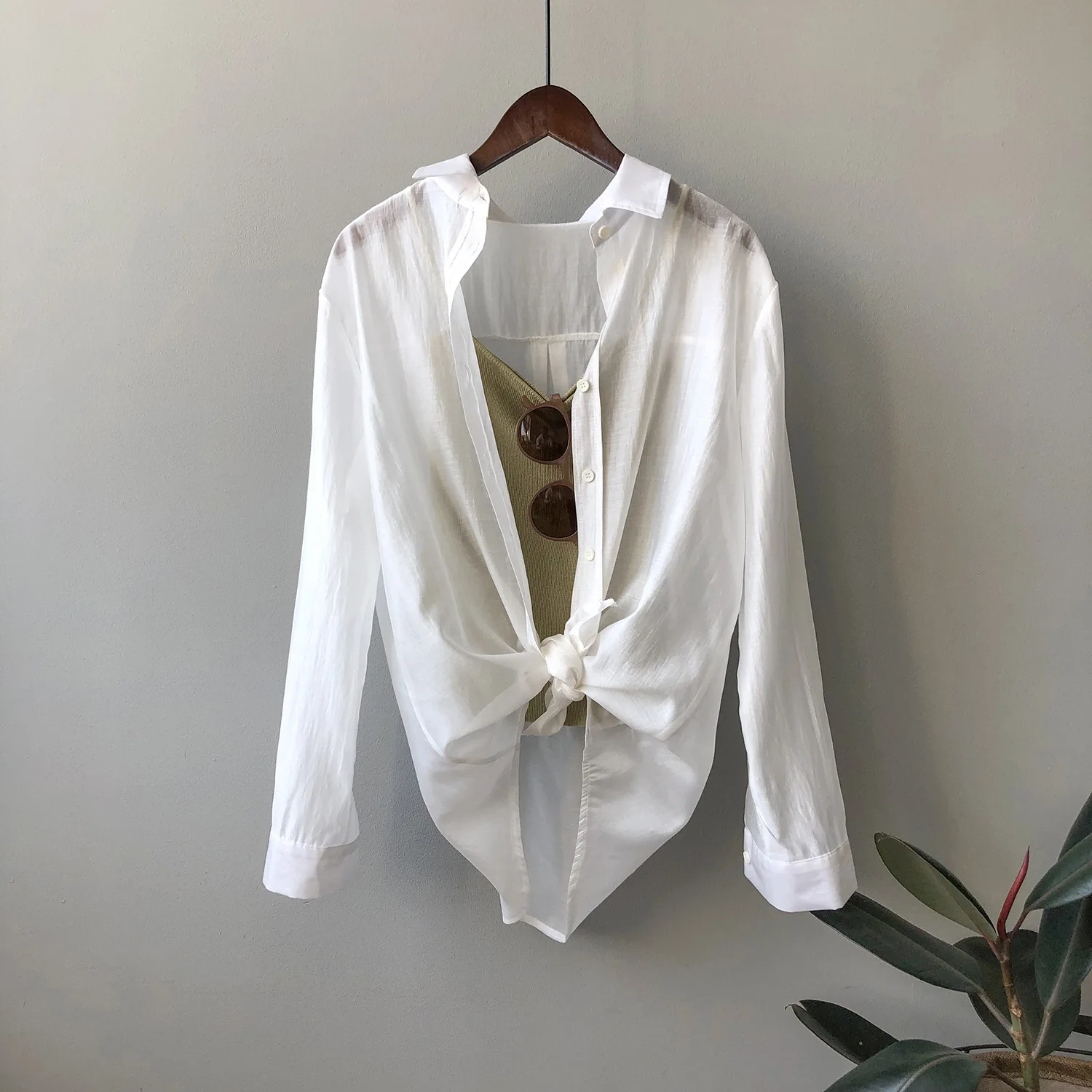 

COZOK Thin Long Sleeve Shirt Women's 2021 Summer New Korean Loose Casual Micro Transparent Sunscreen Shirt 3097