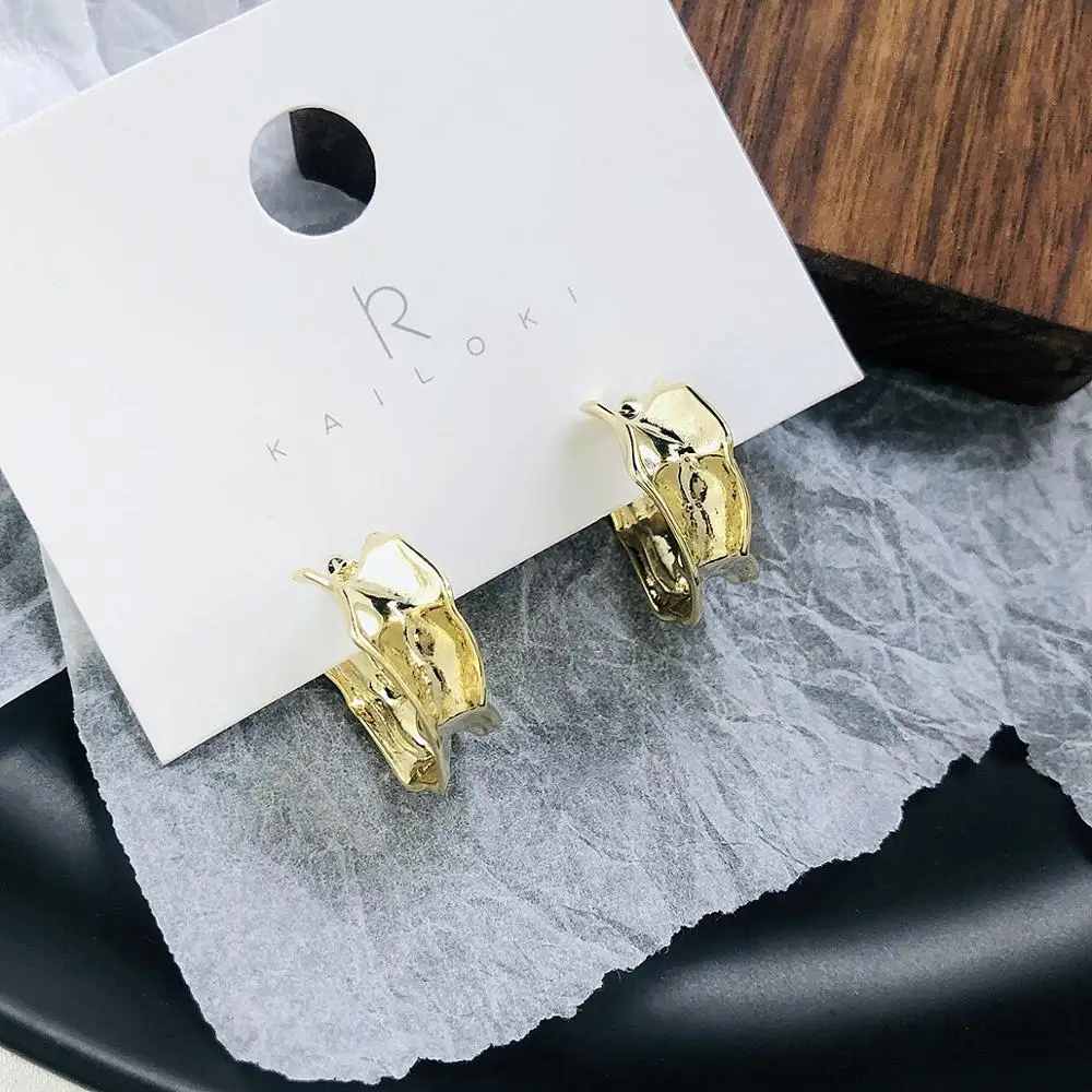 

AENSOA Hoop Chunky Gold Color C Shaped Hoop Earrings Chunky Hoops Geometrical Earrings For Women Minimalist Jewelry Accessories