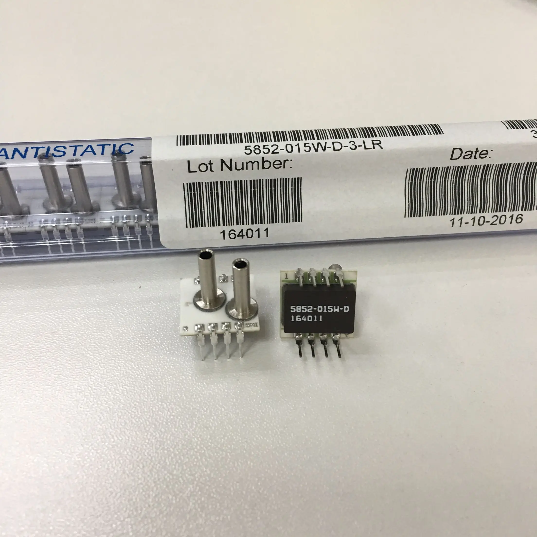 

SM5852-015 - w - D - 3, 5852-015 - LR Сверхтонкий датчик дифференциального давления w - D 0,05 psi 0,3 кПа