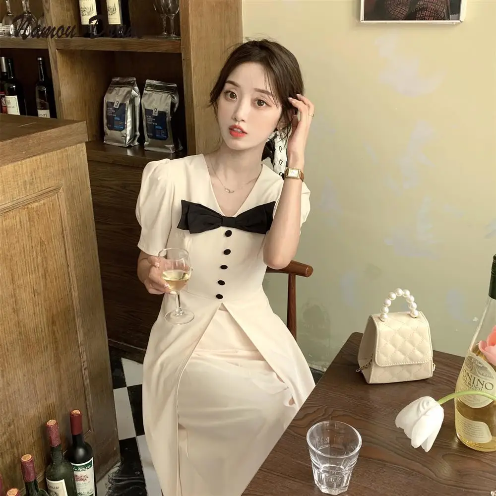 

Short Sleeve Vintage Midi Dresses Women Casual Bow Design Sweet Elegant Dress Office Ladies Korean Fashion 2021 Summer V Neck