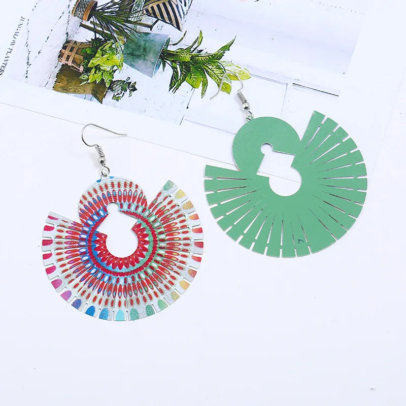 Этнические цветные круглые веерообразные серьги с рисунком зеленая обратная
