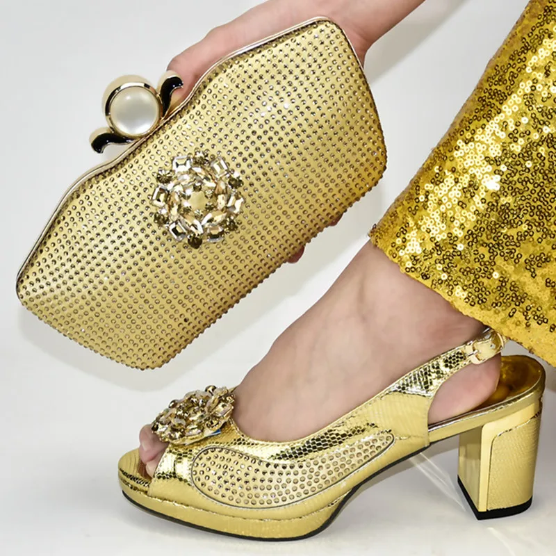 Комплект из обуви и сумки со стразами в африканском стиле комплект на высоком