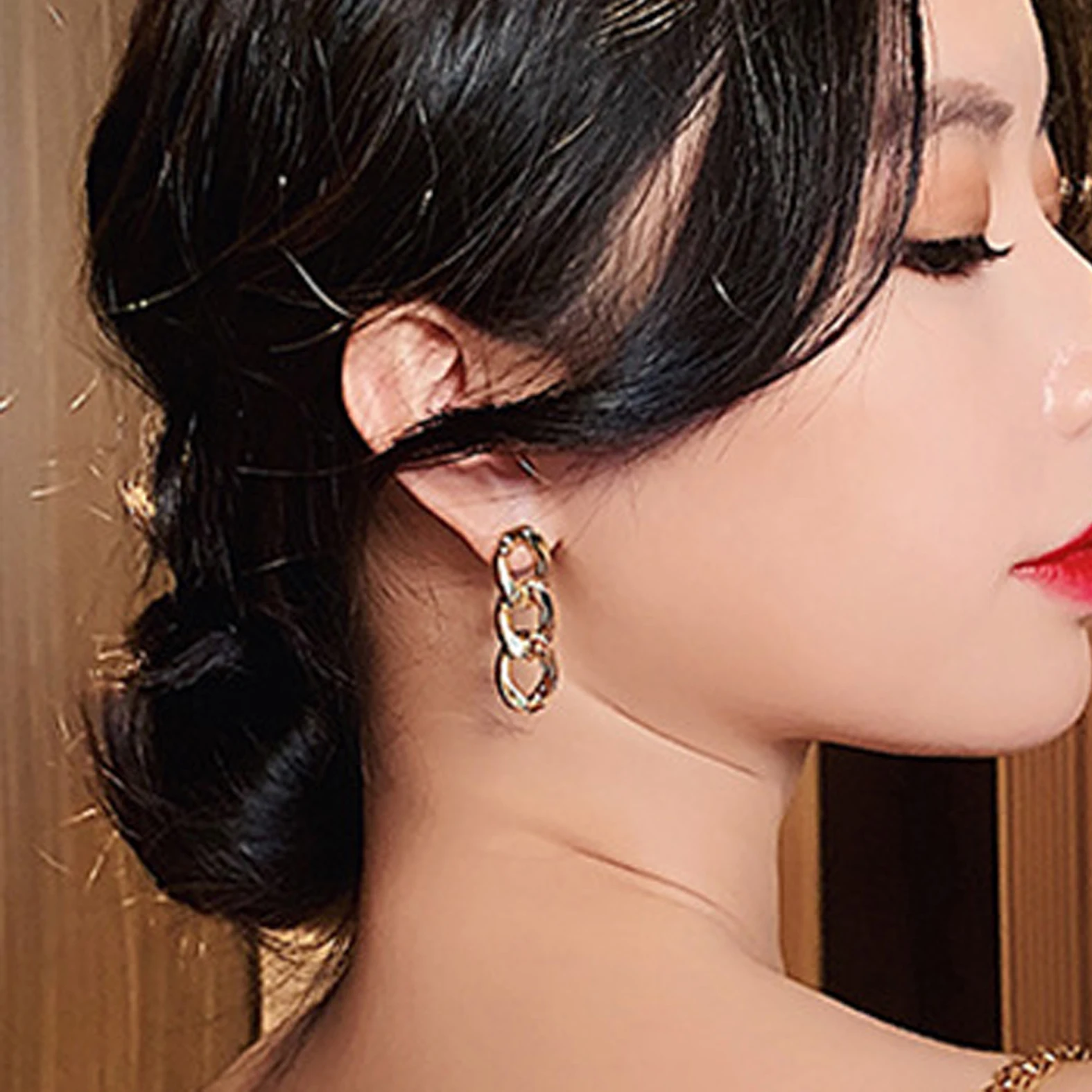 

Fashion Jewelri Stud Earrings Western Style Trendy Stainless Steel Metal Needle Water Drop Earings For Charm Women Female