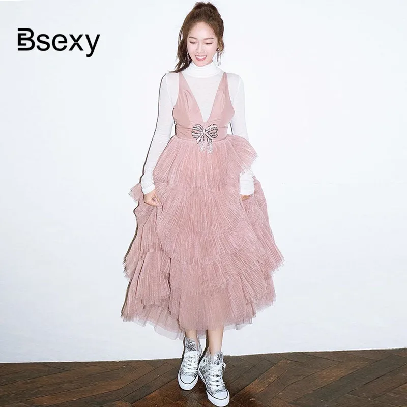 Женское длинное вечернее платье роскошное рождественское розового цвета с v