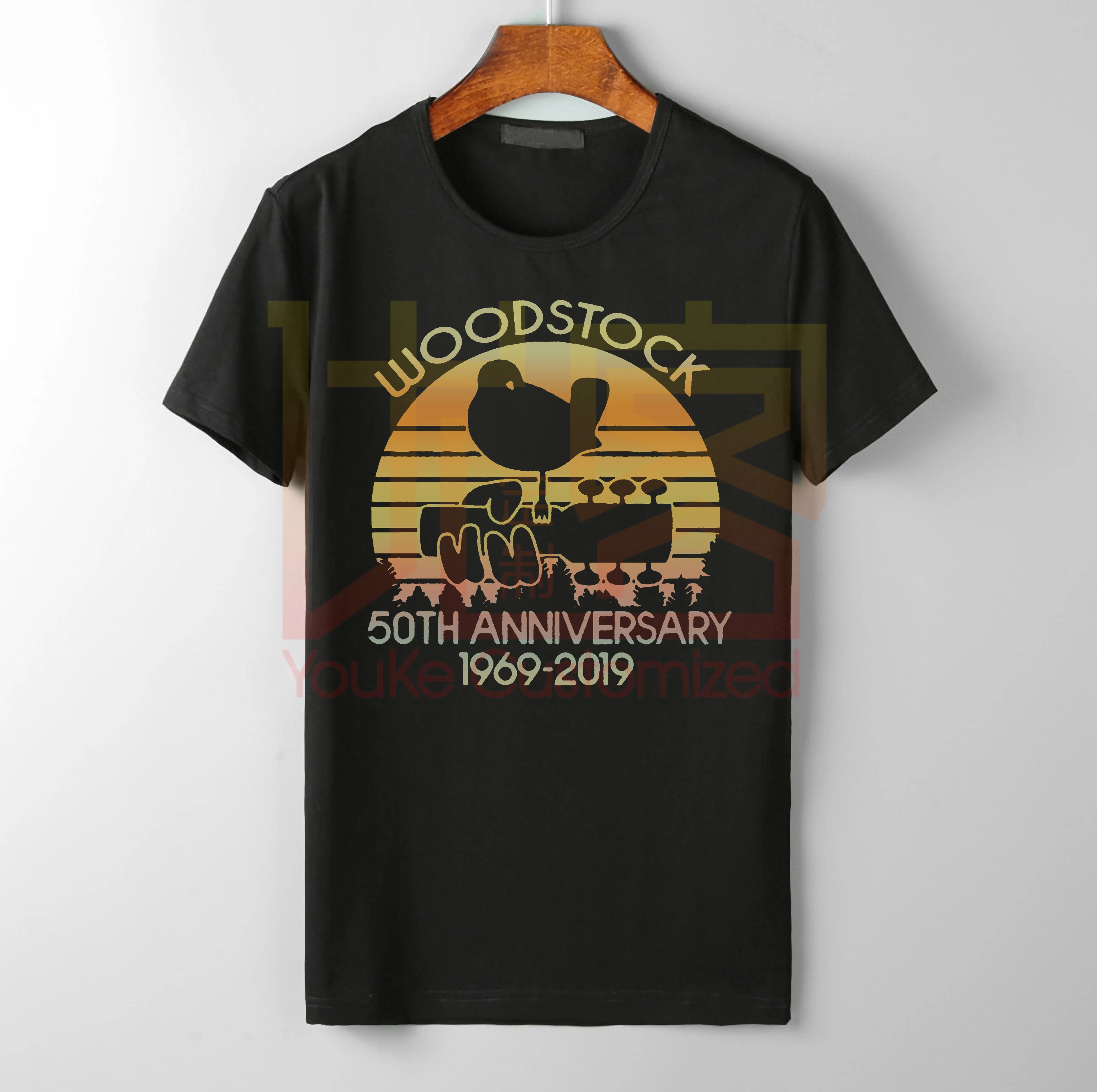 Мужская футболка с логотипом Woodstock Peace Love Music крутая коротким рукавом