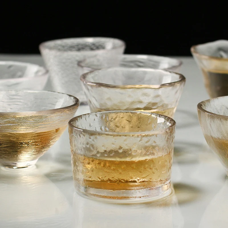 

Japanese-style Handmade Hammered Glass Small Teacup Sake Cup Crystal Golden Point Kung Fu Tea Set Tea Glass Cup