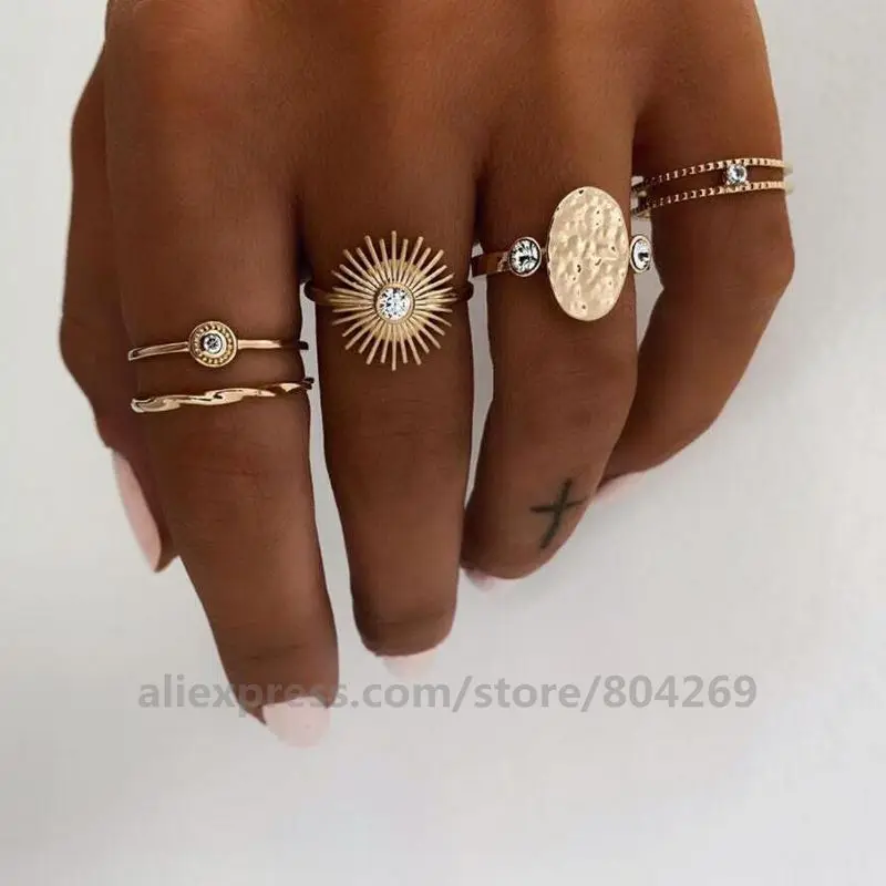 

Wholesale Factory Price Solar Crystal Ring Geometric Five-piece Ring Set Women Fashion Accessories Rings Hot Sales