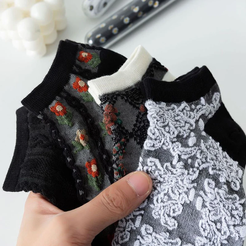 

4 Pairs Set Korean Women Japan Style Cute Things Black Floral Cool Crew Ankle Socks Girl Harajuku Flower Summer Calcetines Pack