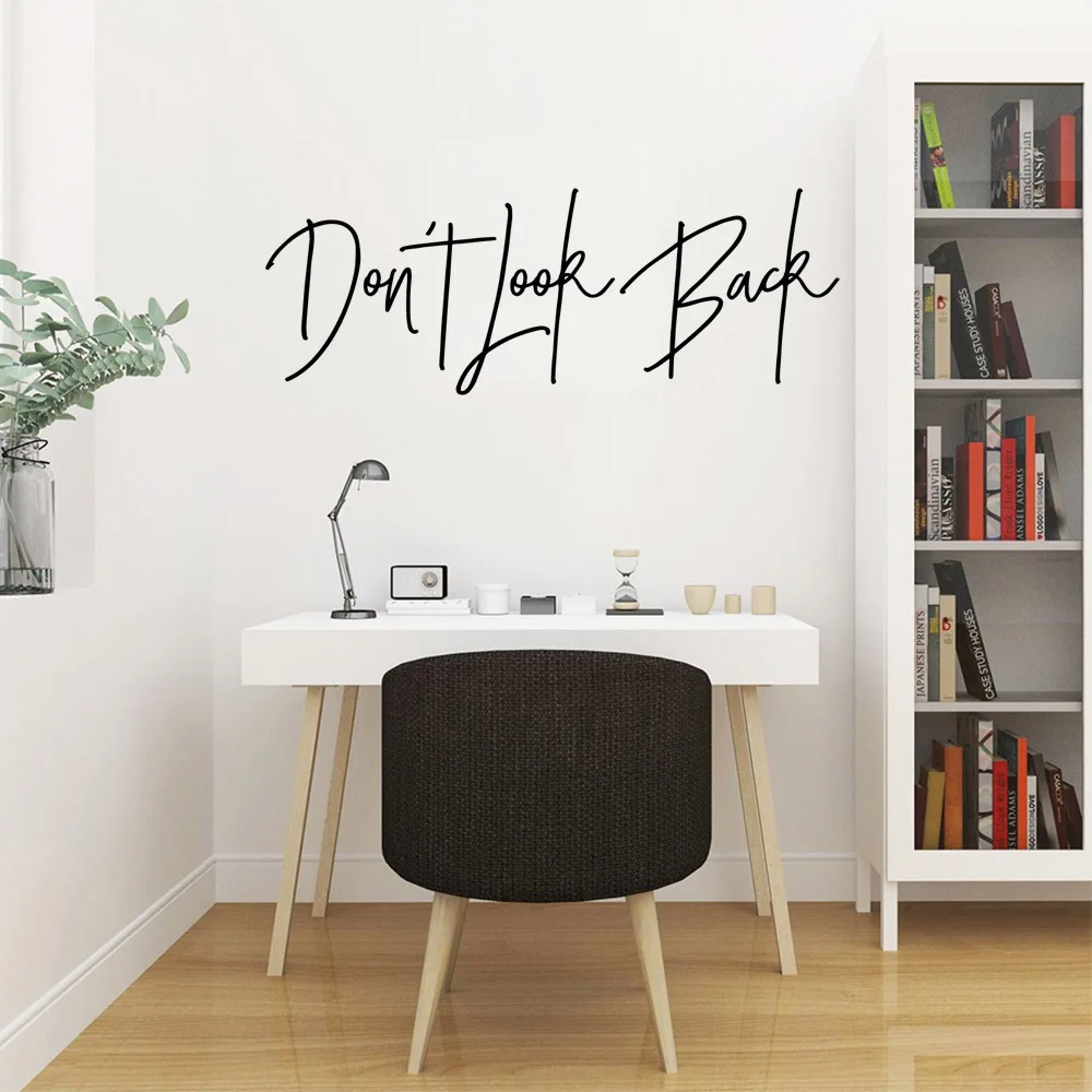 Забавная водостойкая Настенная Наклейка с надписью don't look back для гостиной