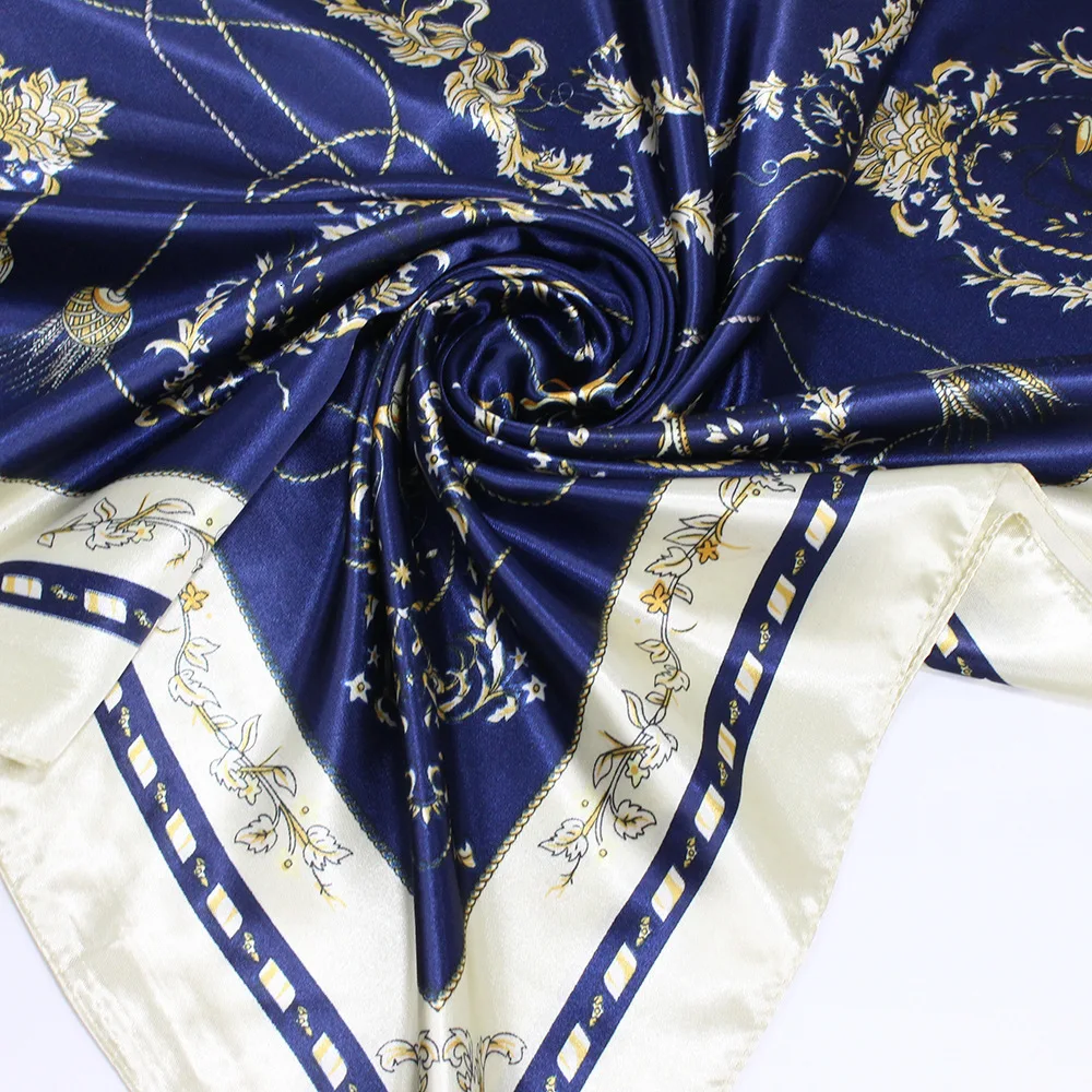 

2019 New Pattern 100% Silk Scarf Woman Carriage Chain Print Square Scarves Luxury Bandanas Headband 90*90CM