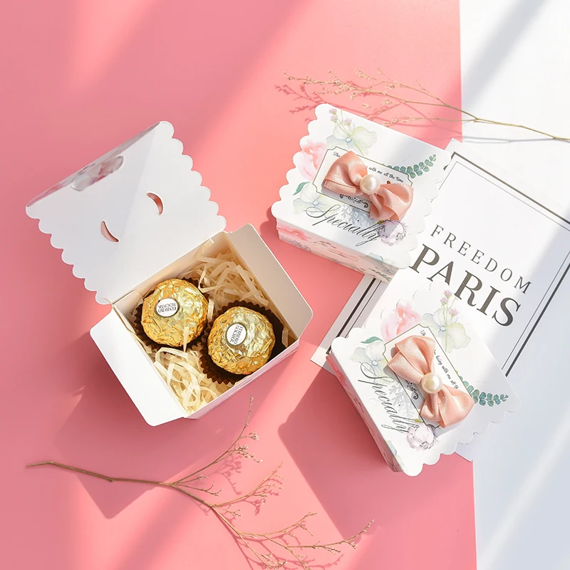 

New Europe Pink Feather Love Style Gift Box Baby Shower Birthday Party Candy Box Sweet Chocolate Boxes Wedding Favors Decoration