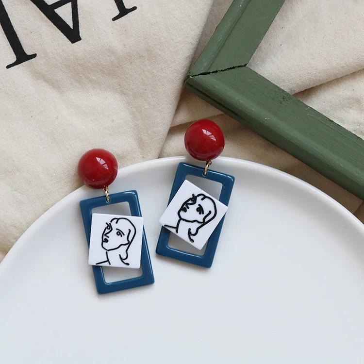 

2021 New Silver Needle Japanese niche exaggerated design earrings retro vintage abstract face ear clip retro ear jewelry