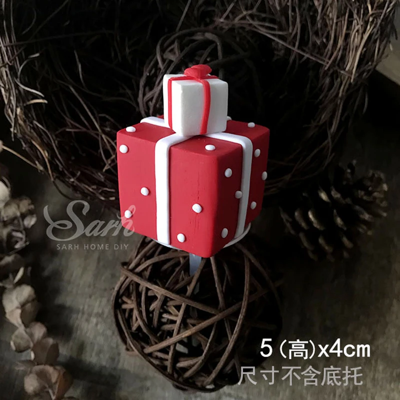 Gift box Акриловые Красные серебряные Рождественские елки топперы для торта Снежинка счастливый год Санта Клаус рождественские принадлежности для выпечки сладкие подарки - Цвет: Gift box