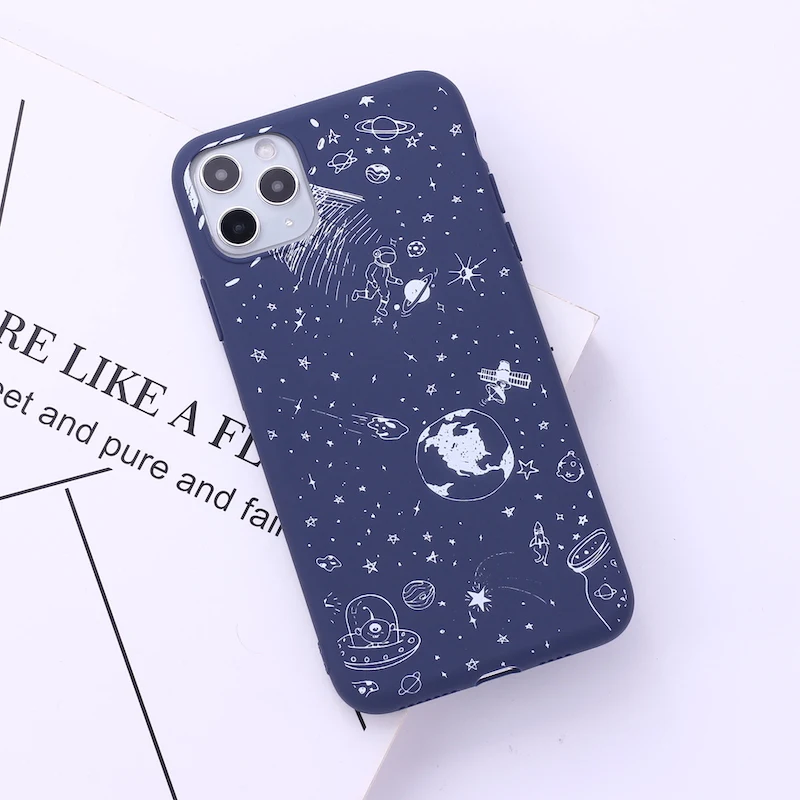 

Outer Space Astronaut Spacem Moon Phone Cover For iPhone 11 12 Pro Max X XS XR Max 7 8 7Plus 8Plus 6S SE Soft Silicone Case