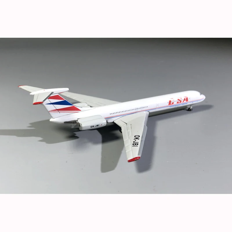 Изысканные 1:500 чешские авиации il-62 il-62m с трёхмерными чертёжами ОК-jbi |