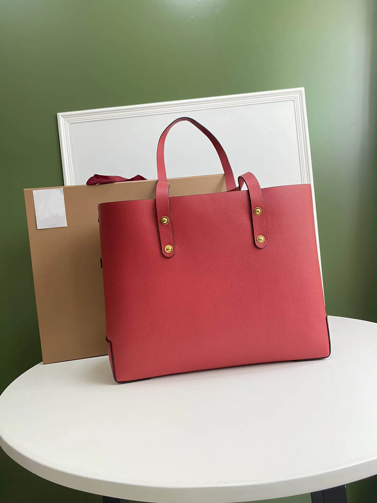 

Ladies luxury fashion cosmetic bag handbag shopping bag
