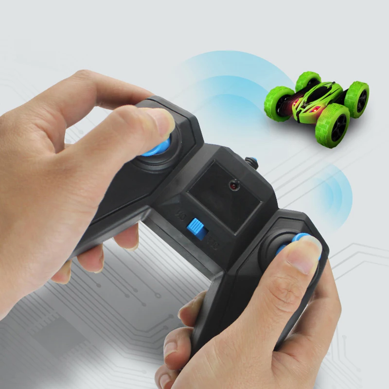 2 4G RC автомобиль прокатки трюк деформации багги с 360 градусов флип электрический