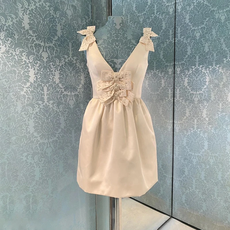 

Cute Bows Beaded Tank Dress 2021 Designer Sexy V Neck Sleeveless Pearls White/black Mini Short Dress Party Dress Birthday Outfit