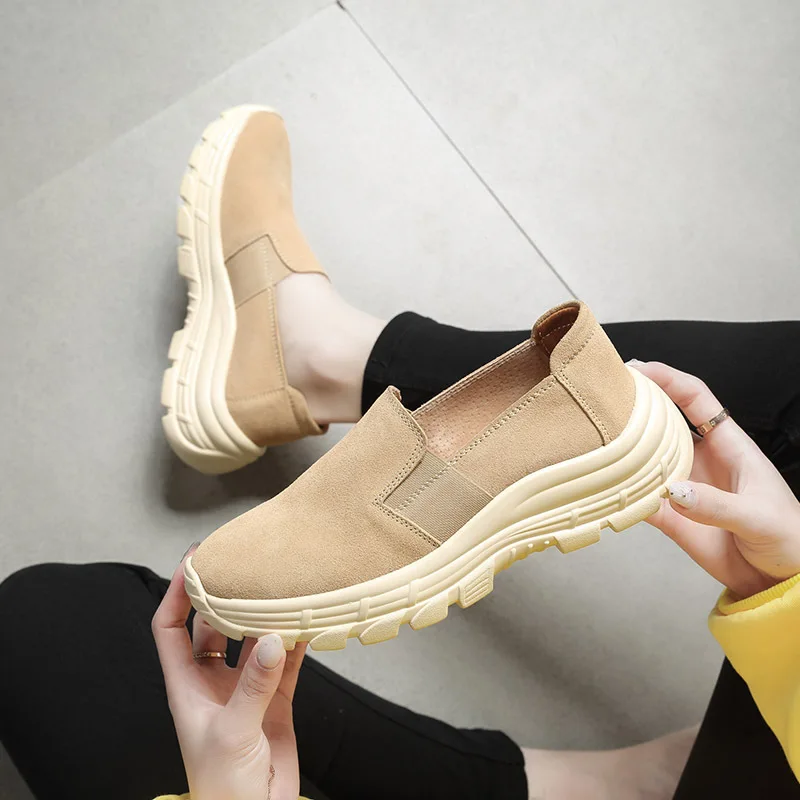 Женские кроссовки Женская дышащая обувь на танкетке Вулканизированная