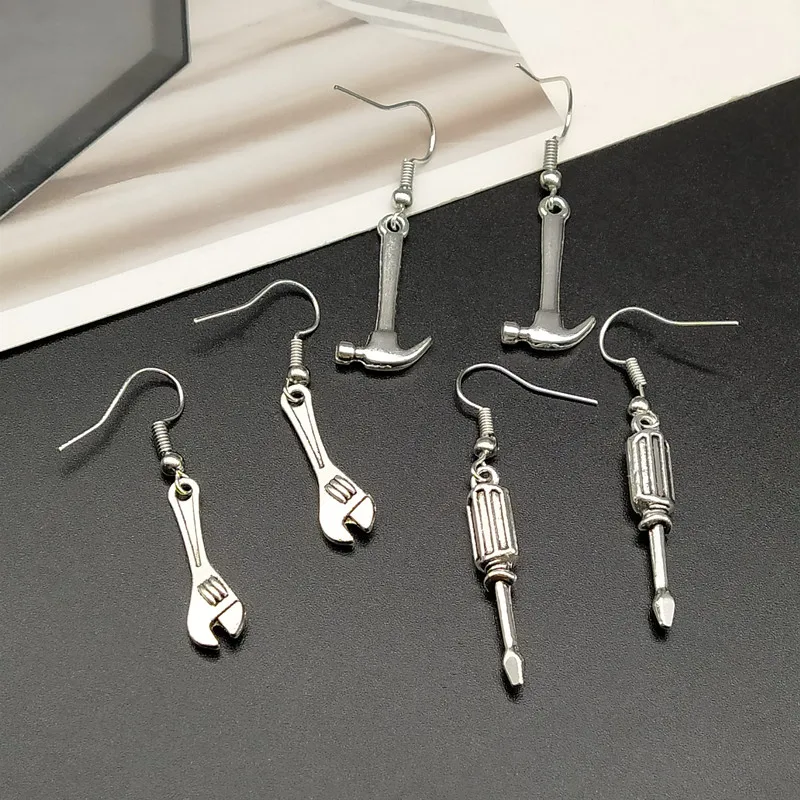 Retro Assymetric Earrings mini tool wrench hammer pendant earrings personality for Women Men charm gift jewelry Dropshipping