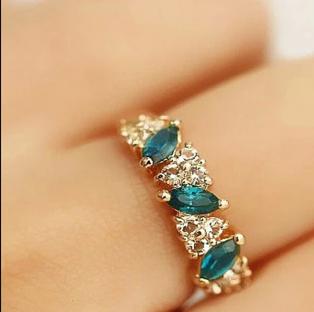 

Version of Jewelry Retro Emerald Ring Sweet Flash Diamond Ring Female Ring Japanese and Korean Index Finger Decoration Tail Ring