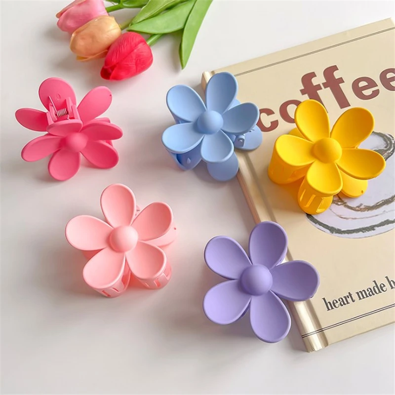 

Macarone Girls Flowers Hair Clips Large Acrylic Frosted Matte Crab Hair Clip Hair Accessories For Women Fashion Claw Clips
