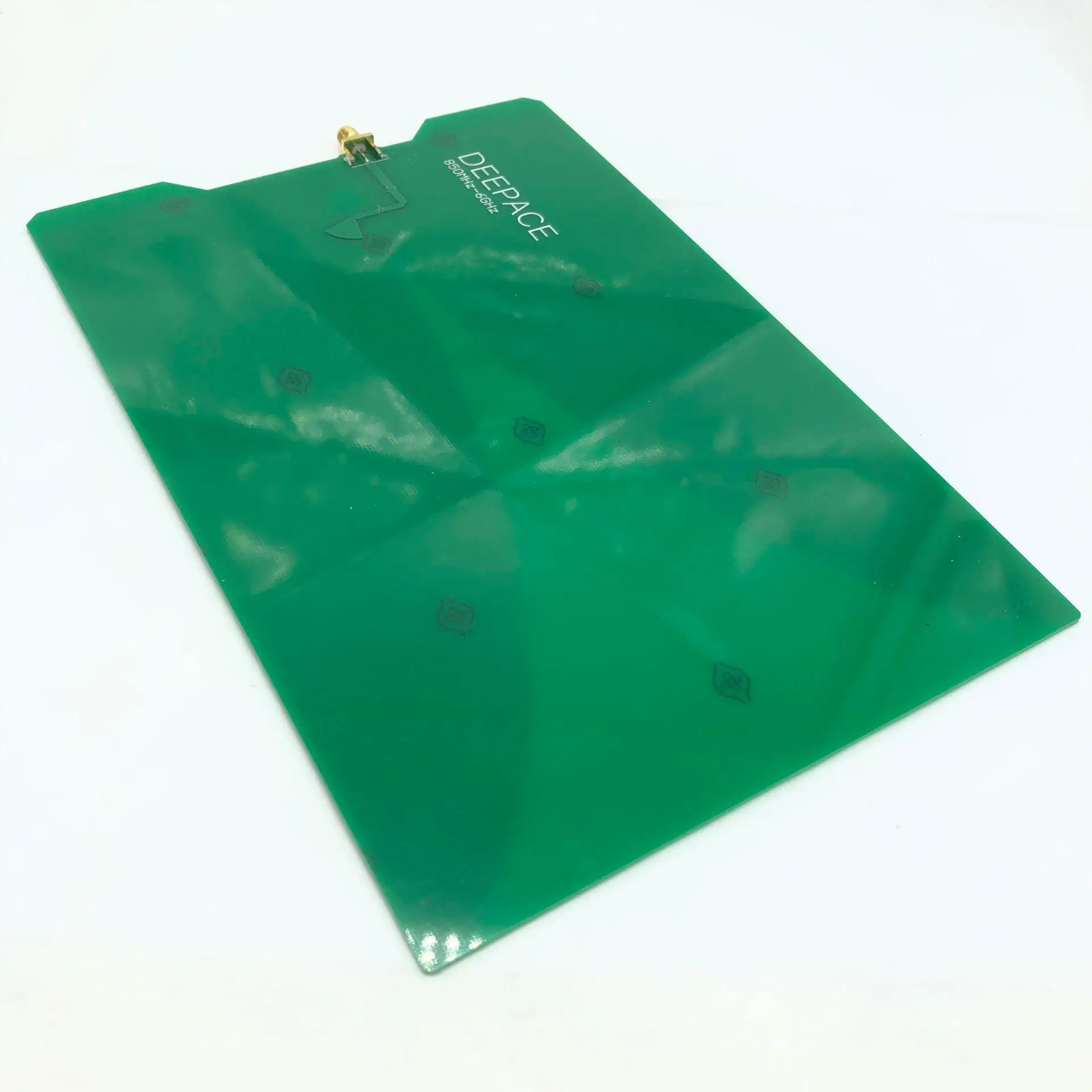 

R103C 6 ГГц широкополосная Направленная антенна с высоким коэффициентом усиления ads-b Антенна передачи изображения дрона 5,8G