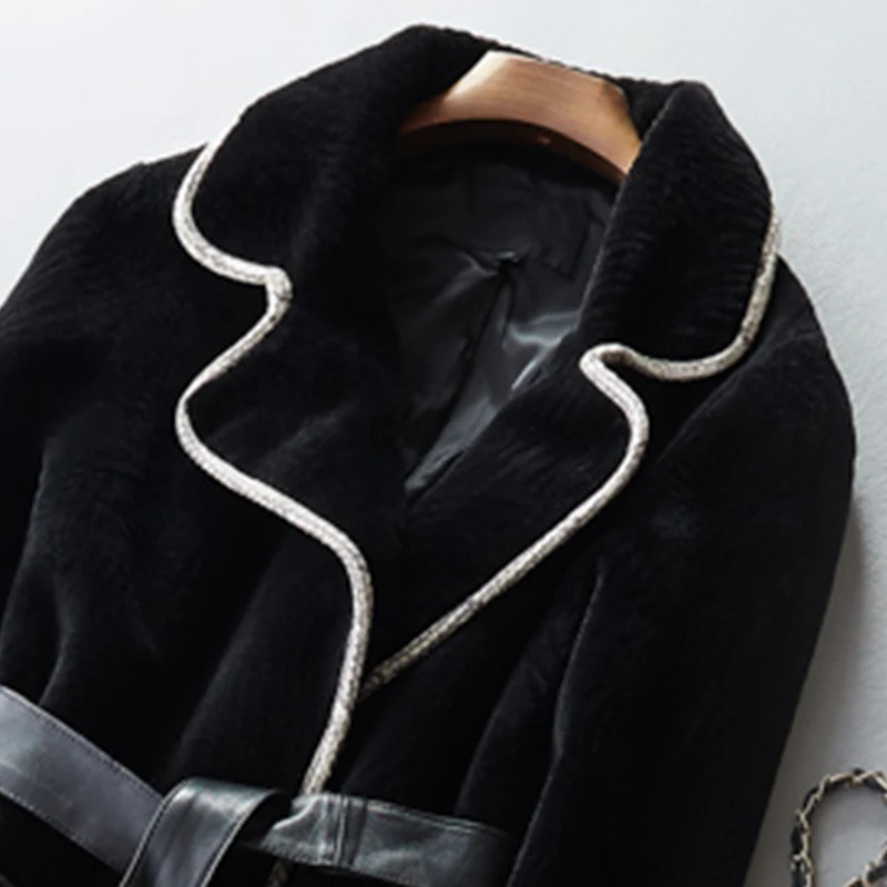 

Women's Fashion Fur Coat Winter Warm Female Jacket Real Sheep Shearing Fur Coats Natural Wool Jackets For Women