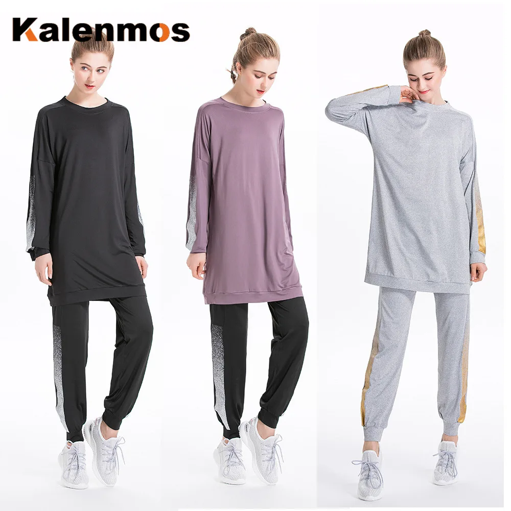 Костюм женский из 2 предметов толстовка с капюшоном и брюки |