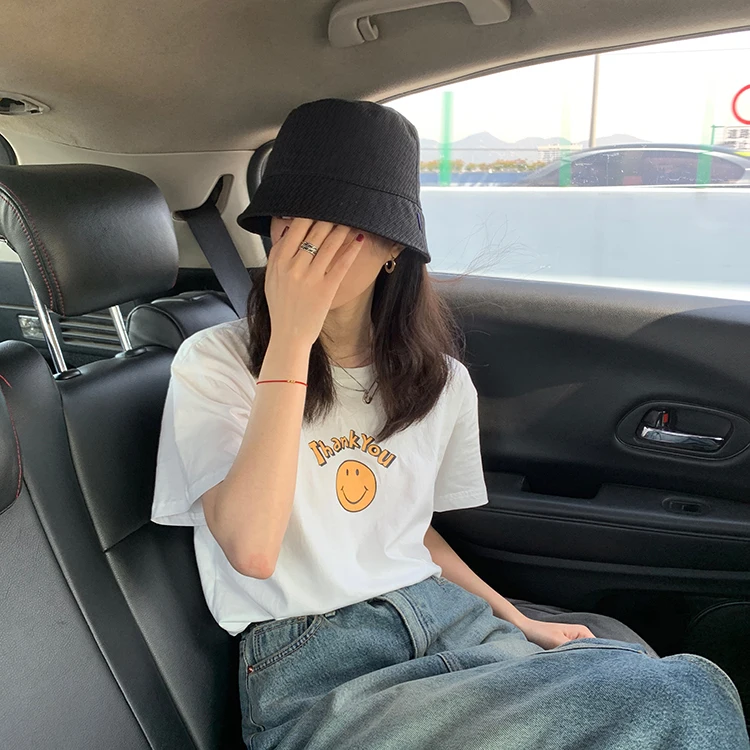 Женская хлопковая футболка с коротким рукавом и круглым вырезом принтом