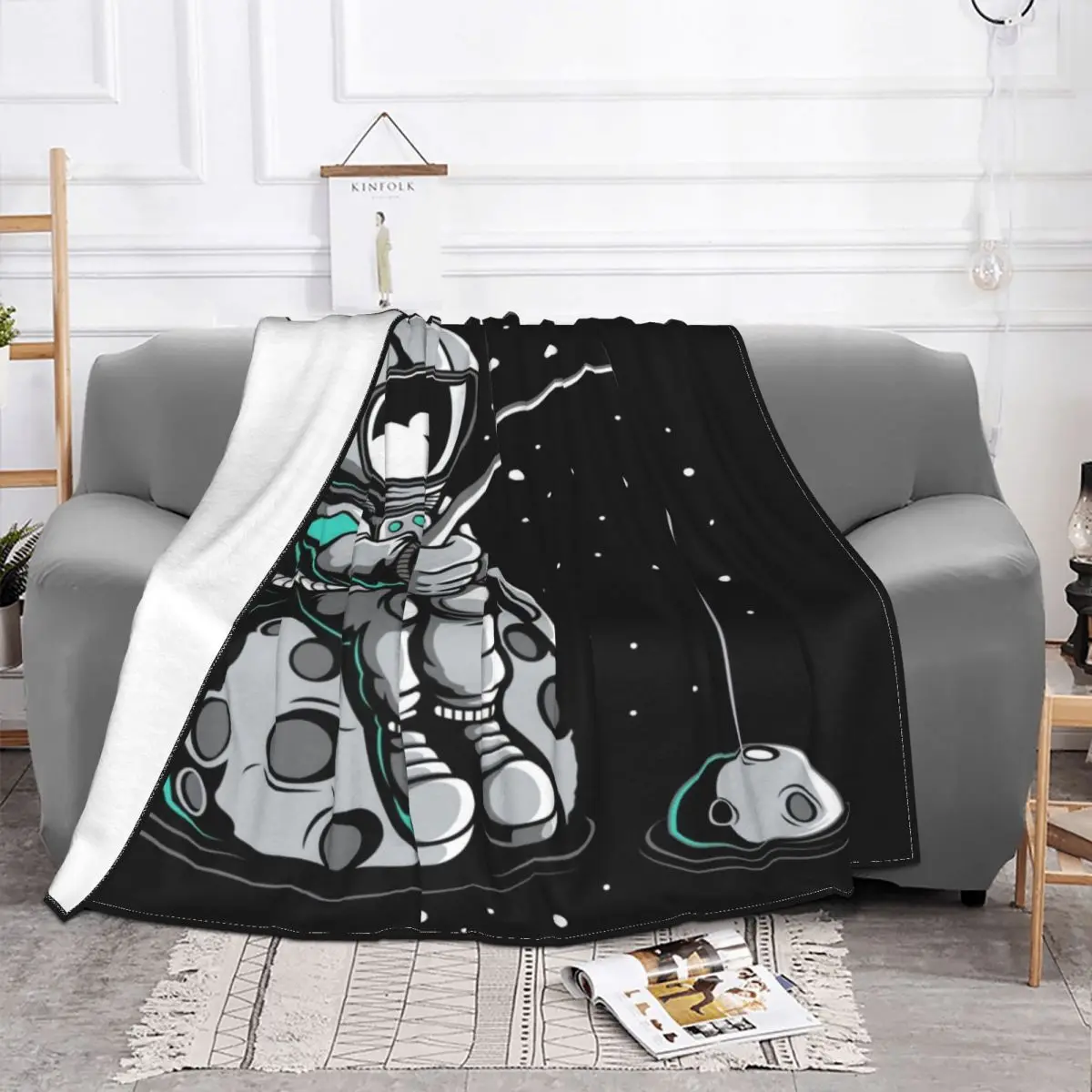 

Astronaut Fishing Blanket Coral Fleece Plush All Season Cosmos Planets Breathable Lightweight Throw Blanket for Home Office