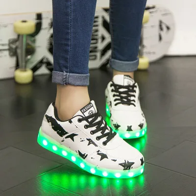 A81-BlackStar Size 30-44 Kids Luminous Sneakers for Girls Boys Women Shoes with Light LED Shoes with Luminous Sole Glowing Sneakers LED Shoes - Цвет: A81-BlackStar