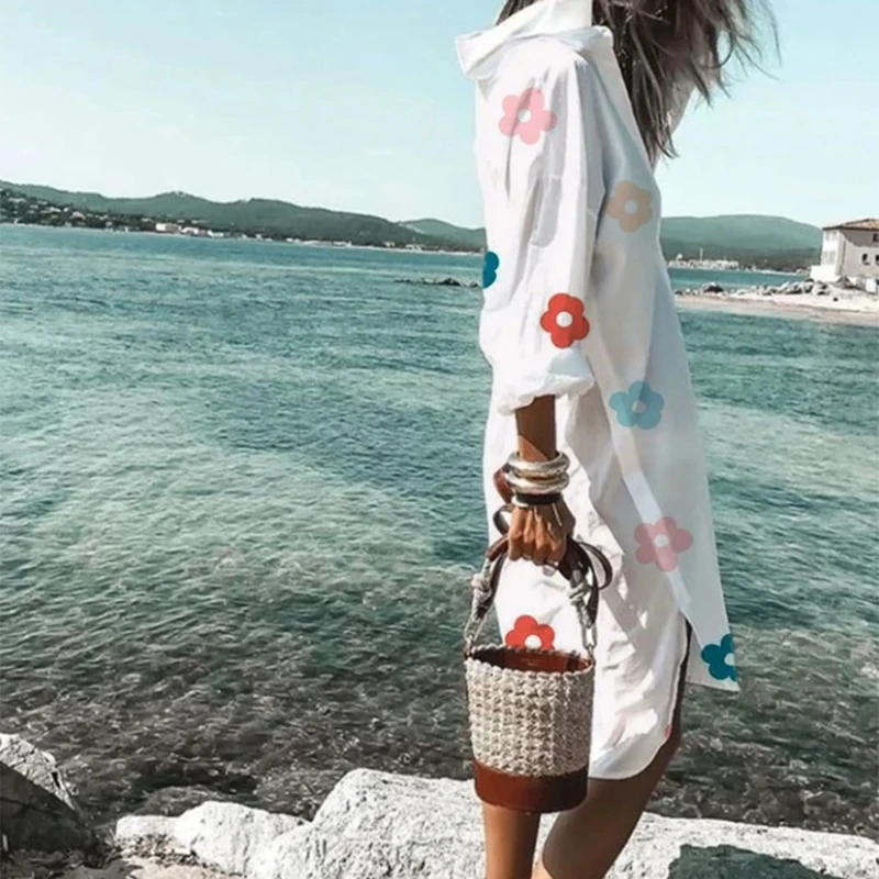 Женское платье рубашка средней длины с длинным рукавом пуговицами и принтом