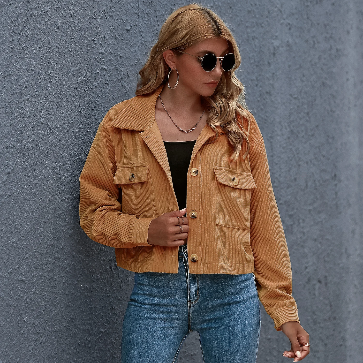 

Autumn Corduroy Jacket Women Coat Cropped Jackets For Women Short Button Outwear Female Long Sleeve Overshirt Pocket Shirt 2021