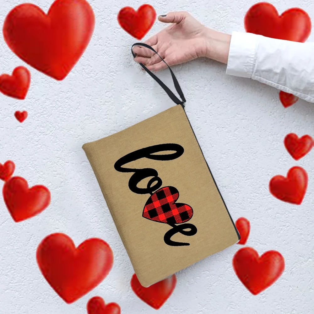 

Женский льняной клатч Love Heart, сумочка для косметики, дорожный пенал для помады, подарок на день Святого Валентина