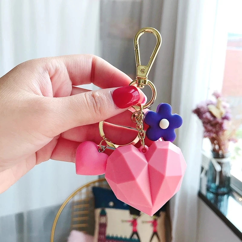 Креативный брелок в форме сердца мультяшный для ключей с геометрической