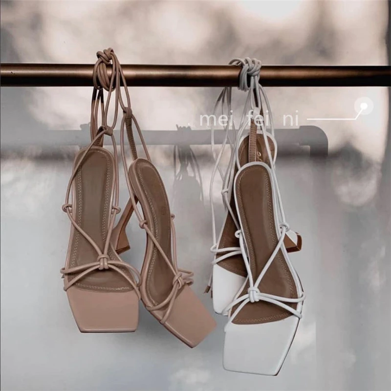 Женские босоножки на высоком каблуке запущенные летом 2020 года | Обувь