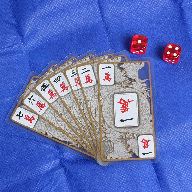 

Crystal Mahjong Poker Set All Plastic Travel Mahjong Card to Send Tablecloth Chip Coins 2 Dice
