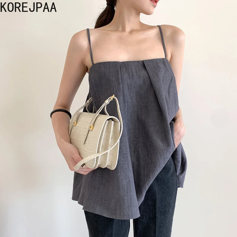 

Korejpaa Women Vest 2021 Summer French Sexy Temperament Slim Leaking Collarbone Loose Pleated Design Solid Color Camisole Vests