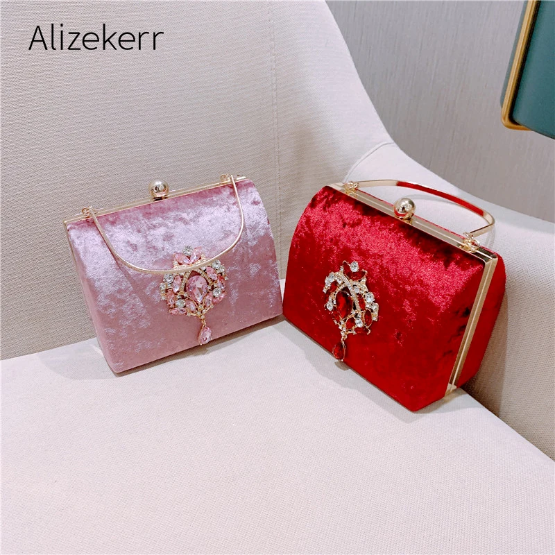 

Diamonds Velvet Clip Evening Bags Women 2019 Handmade Retro Metal Handle Small Square Crossbody Bag Ladies Elegant Purse Wedding