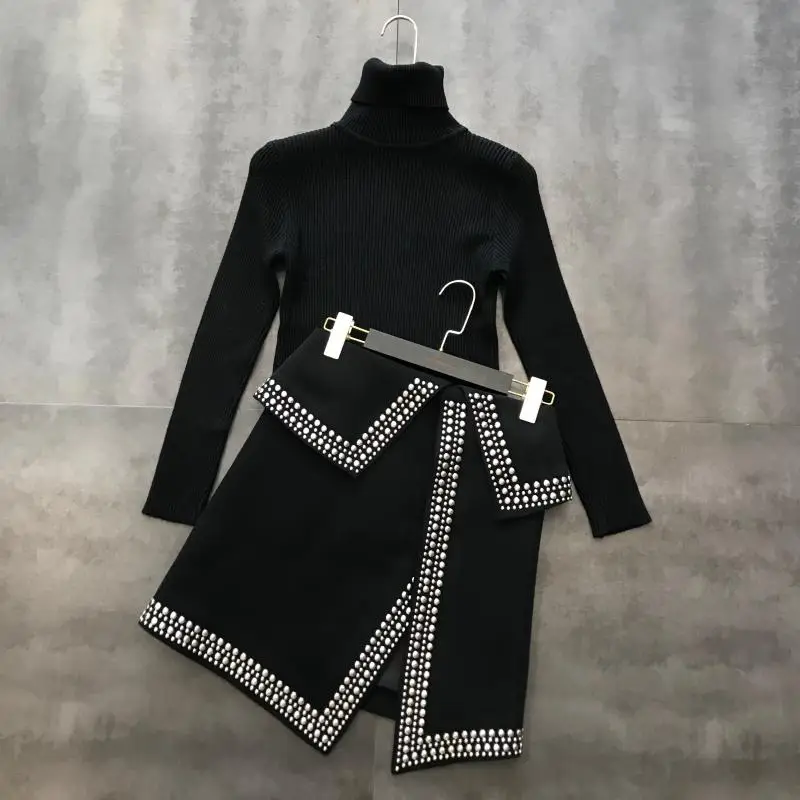 Новинка Зима 2019 трикотажный свитер с высоким воротником + юбка заклепками для