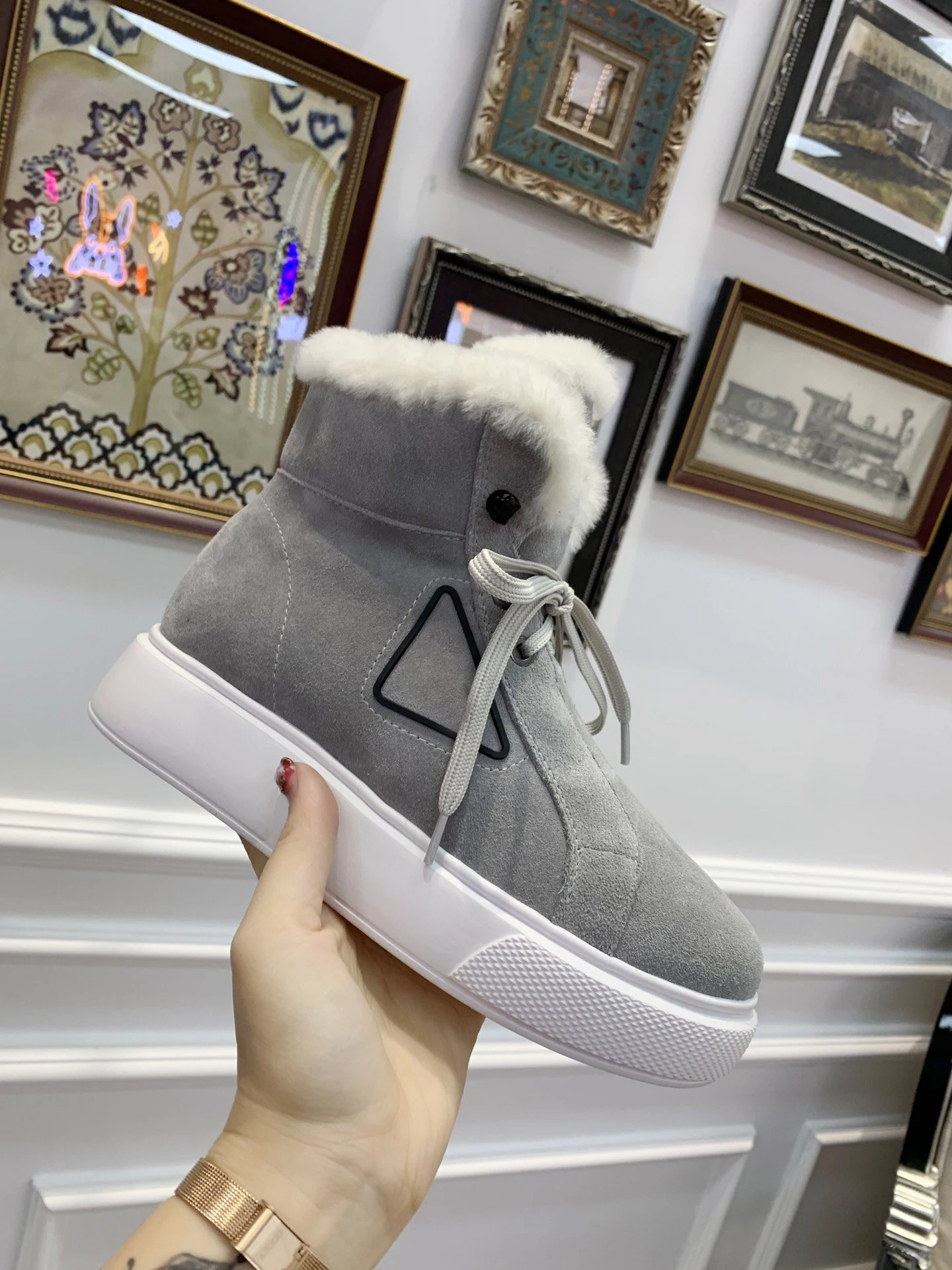 

Designer Brand Luxury Women Shoes 2020Winter Plus Velvet Warm Snow Boots Cow Suede Real Wool Lining Lace-up Round Toe Boots