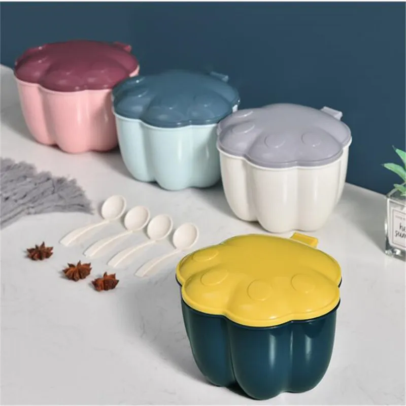 Разделочная коробка для специй с ложками, двойной крышкой и контейнером для хранения.