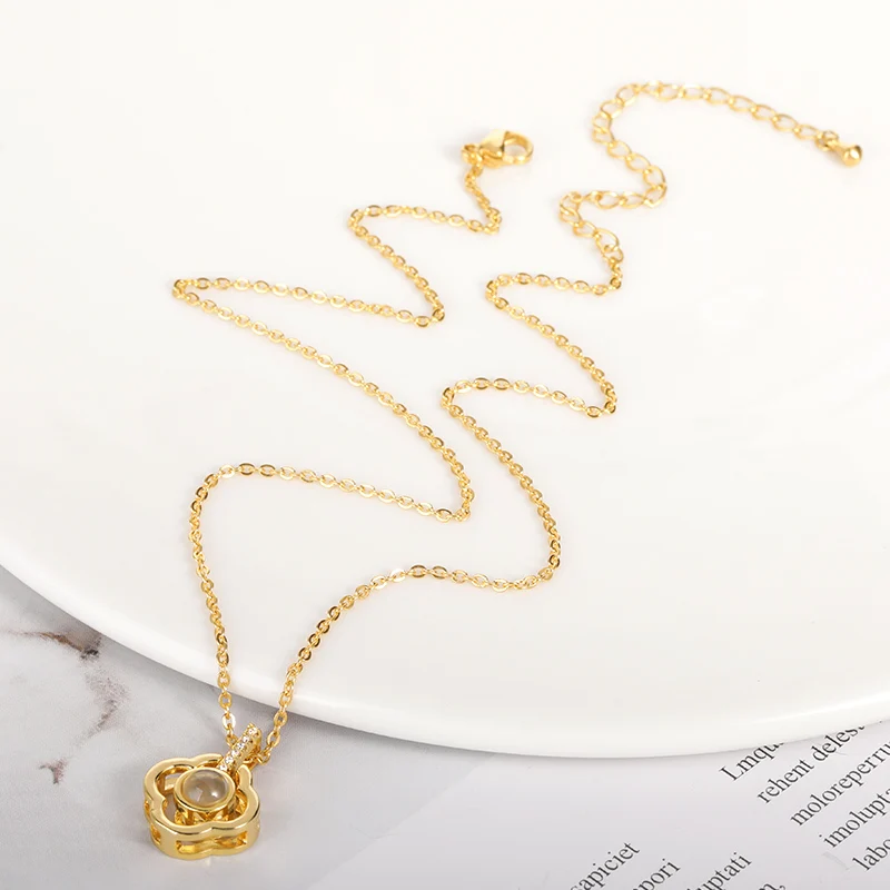 Цепочка с подвеской надписью Я тебя люблю на 100 языках | Украшения и аксессуары