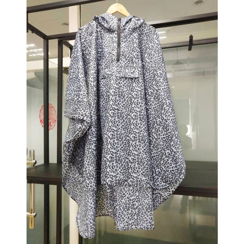 Дождевик Yuding Женский водонепроницаемый из полиэстера с сумкой в комплекте пончо