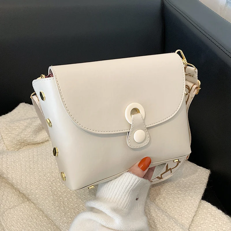 

Женская сумка с широким ремнем на плечо, Осень-зима